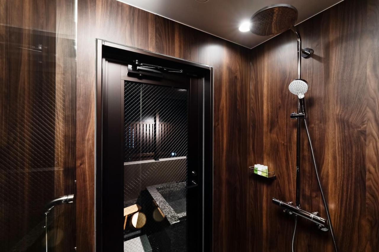 Japanese-Style King Bed Room with Partially Open-Air Bath